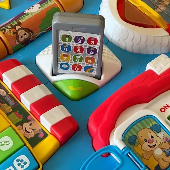 Fisher Price Laugh And Learn Around The Town Learning Table Playset for Baby - Picture 5 of 7